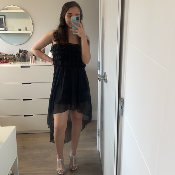 Dress - Picture 3 of 3